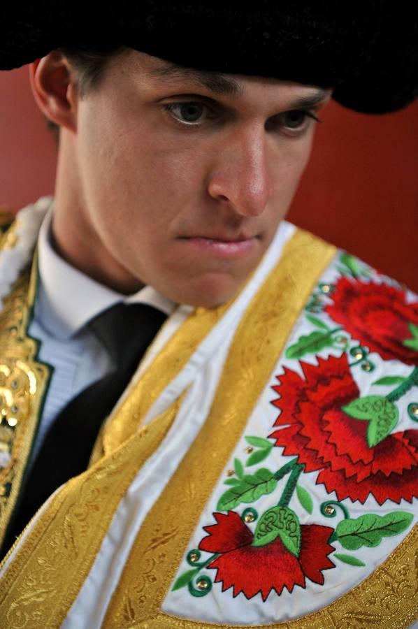 Jueves 28: Toros de Garcigrande - Domingo Hernández para Julián López "El Juli"