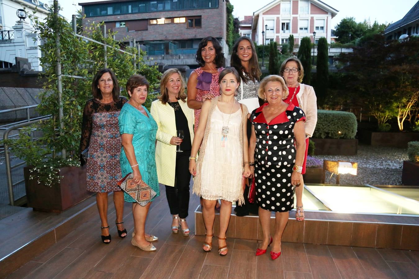 Begoña Ochandiano, Consuelo Solana, Rosa Puente, Marisol Cobo, Marina Ruiz, Natalia Garmendia, Manoli Real y Pilar González.