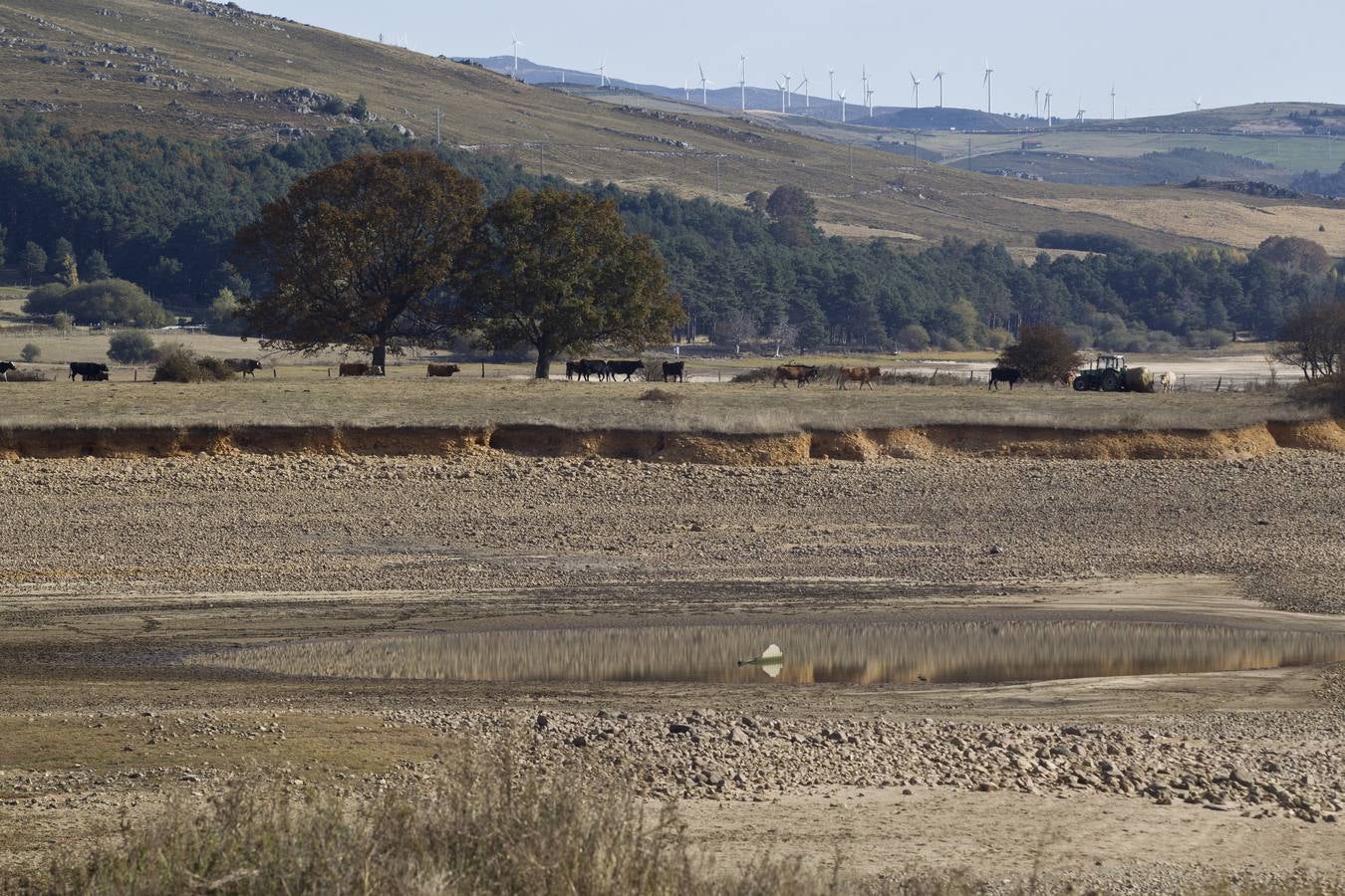 El Pantano del Ebro se encuentra ya en el tercer nivel más bajo de los diez últimos años