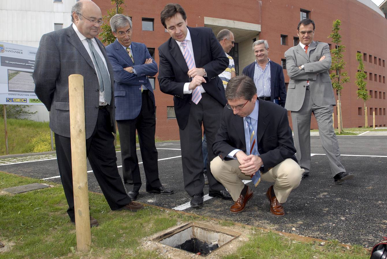2008. Presentación de nuevos firmes permeables para el tratamiento de aguas pluviales, en el campus de la Universidad de Cantabria.