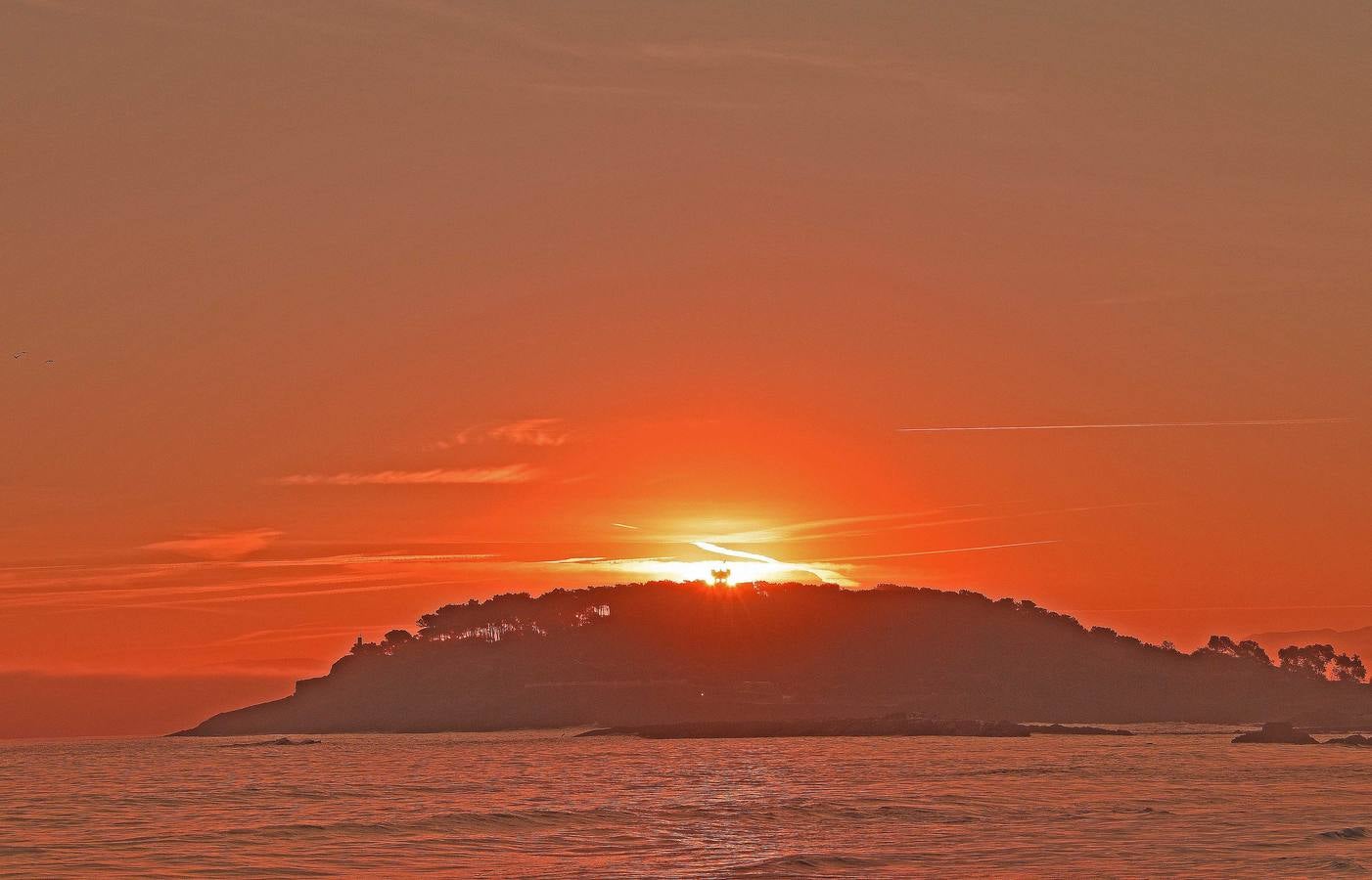 El sol de otoño tras el Palacio de La Magdalena