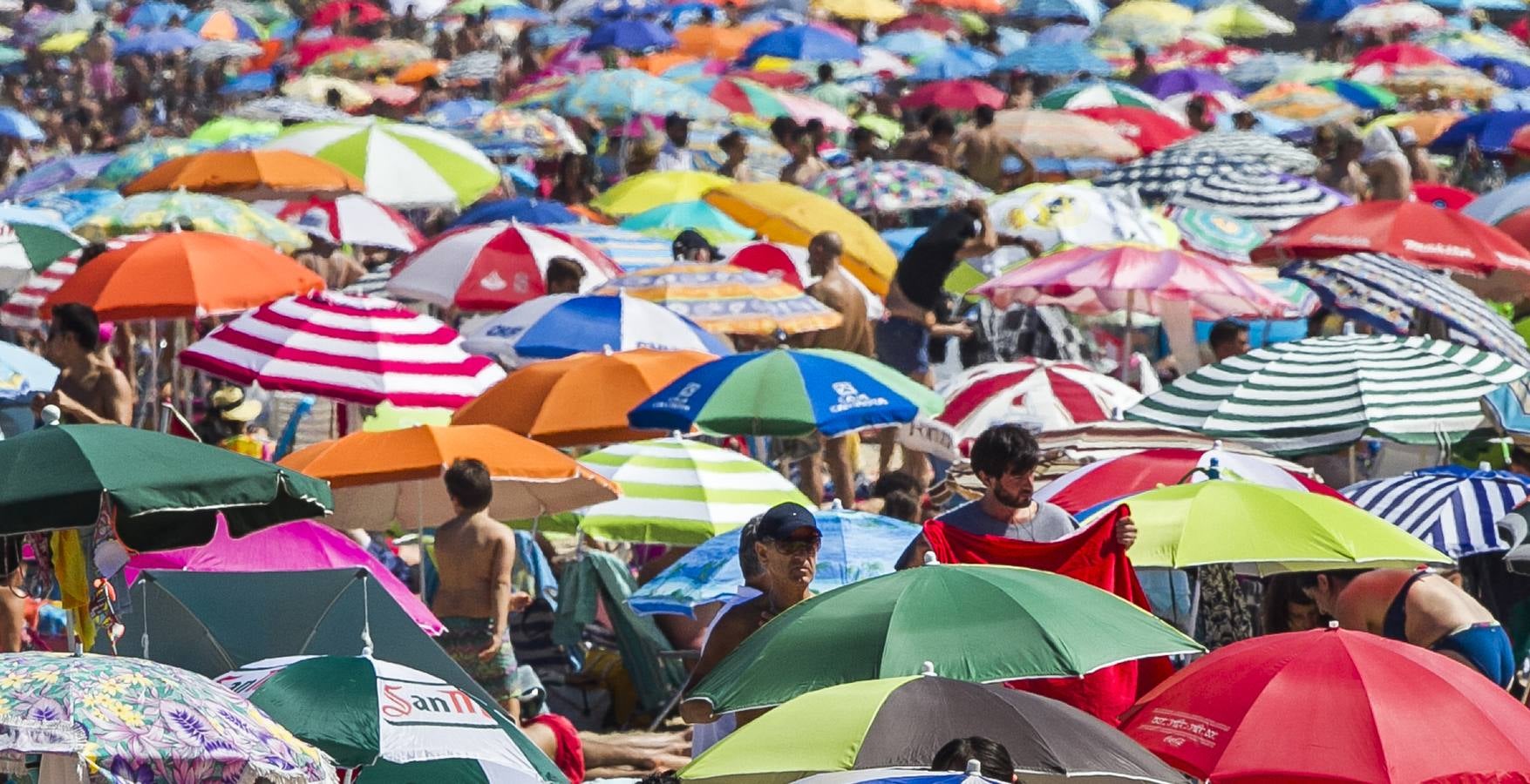 Si vienes a El Sardinero con los 'bocatas', soy el de la sombrilla de colorines, que lo sepas.