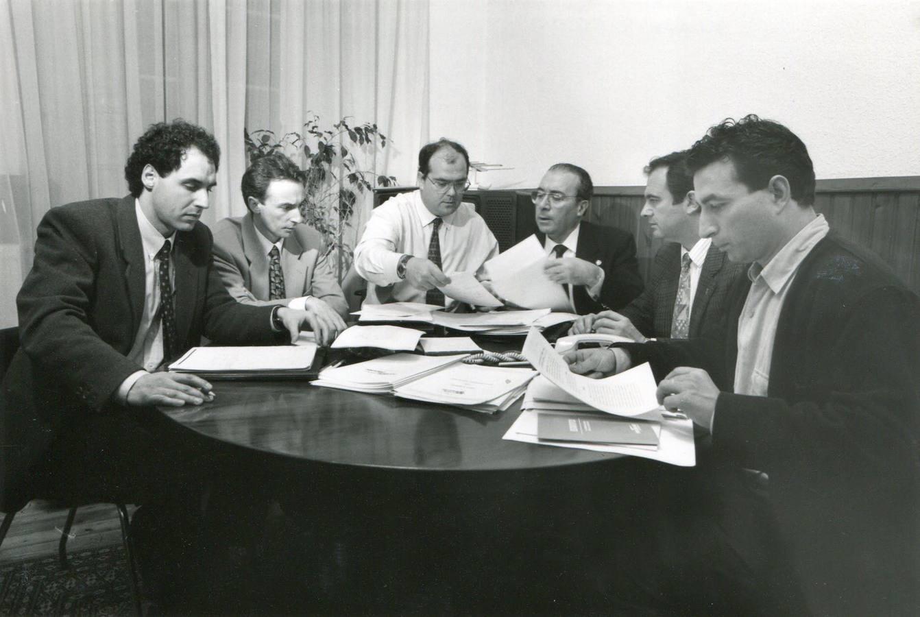 En el año 95, durante una de tantas reuniones de trabajo, con Compostizo.