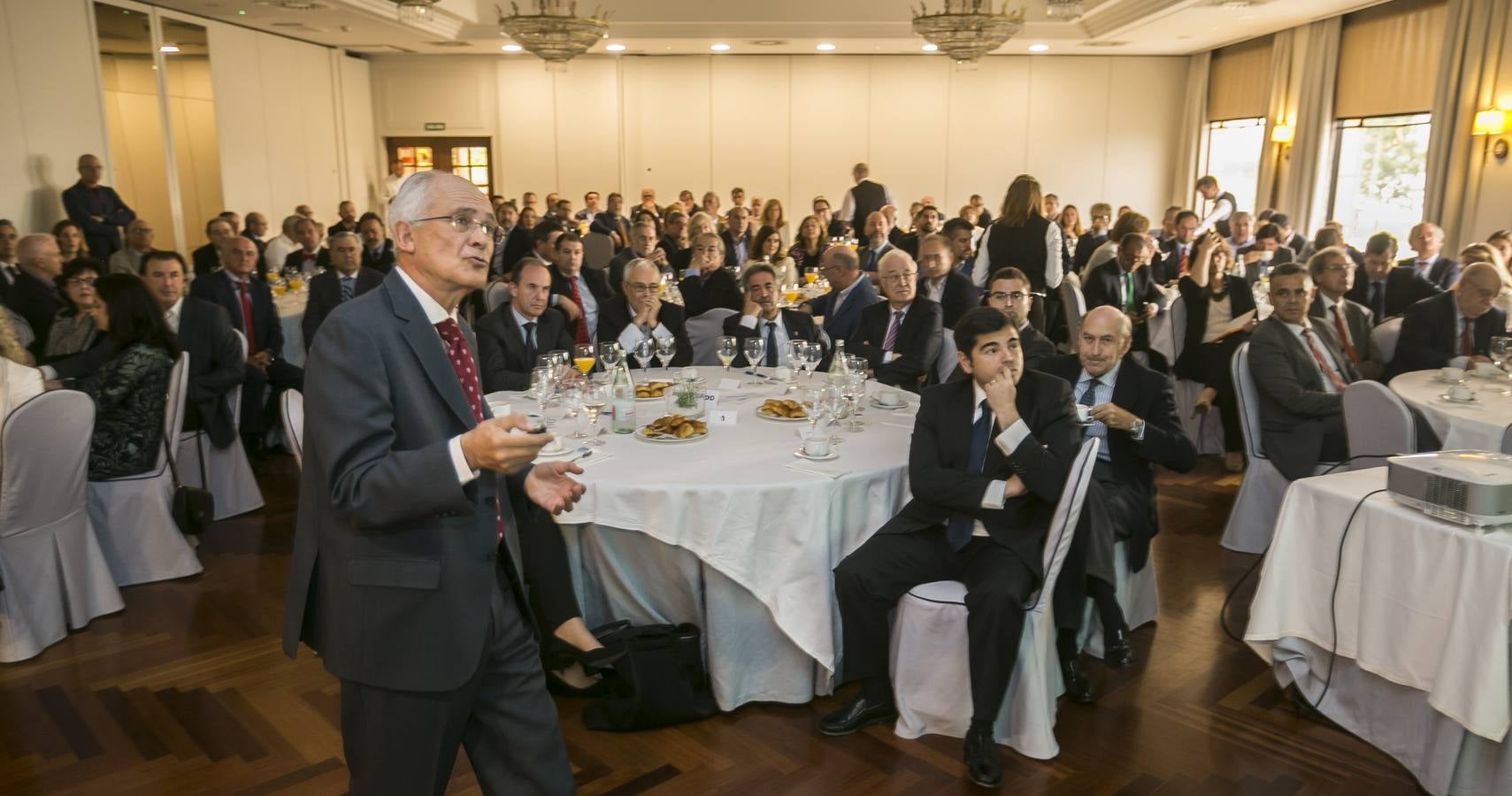 Rafael Pampillón, en el Foro Económico de El Diario Montañés