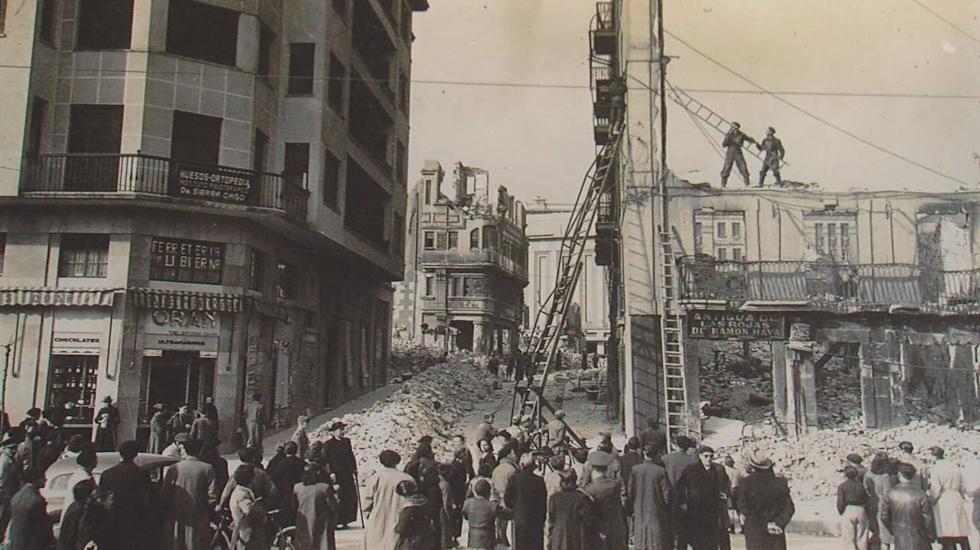 El número 15 de la calle San Francisco, donde Julián Sánchez sufrió el accidente que más tarde le causó la muerte.