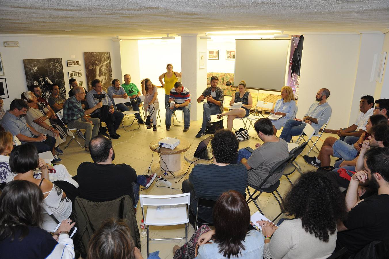 Primera reunión presidida por Gavín actual coordinador