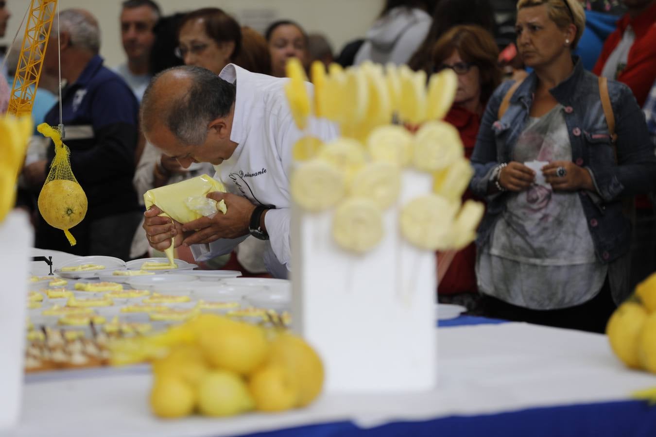 Fiesta de los limones solidarios de Novales