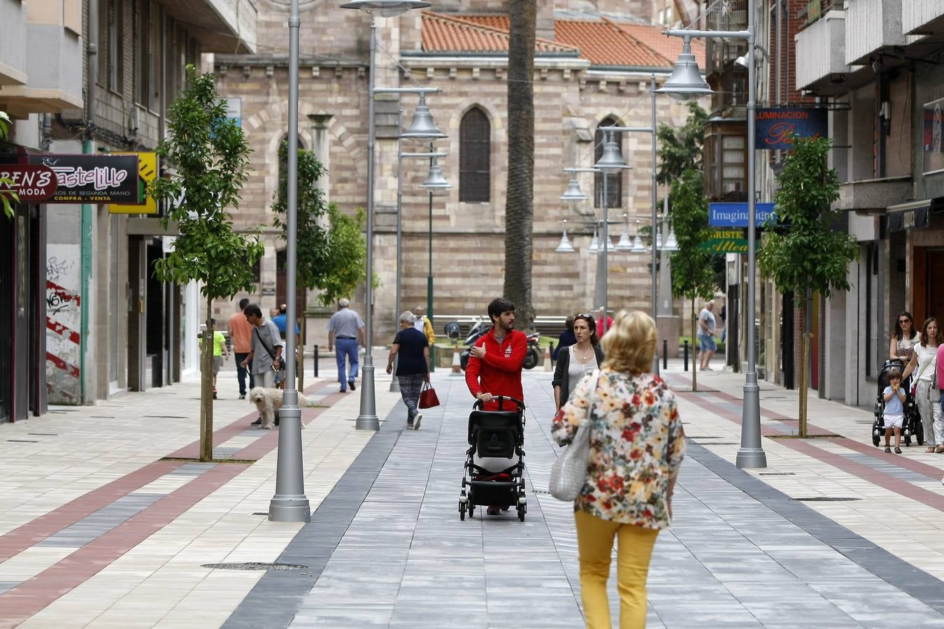 Tras las obras, este es el aspecto que presenta la calle torrelaveguense