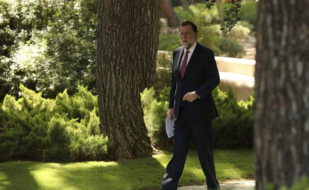 Mariano Rajoy, momentos antes de la rueda de prensa que ha ofrecido en Marivent.