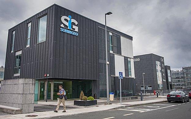 Sede de la empresa Soningeo, una de las primeras en instalarse en el Pctcan. :: maría gil