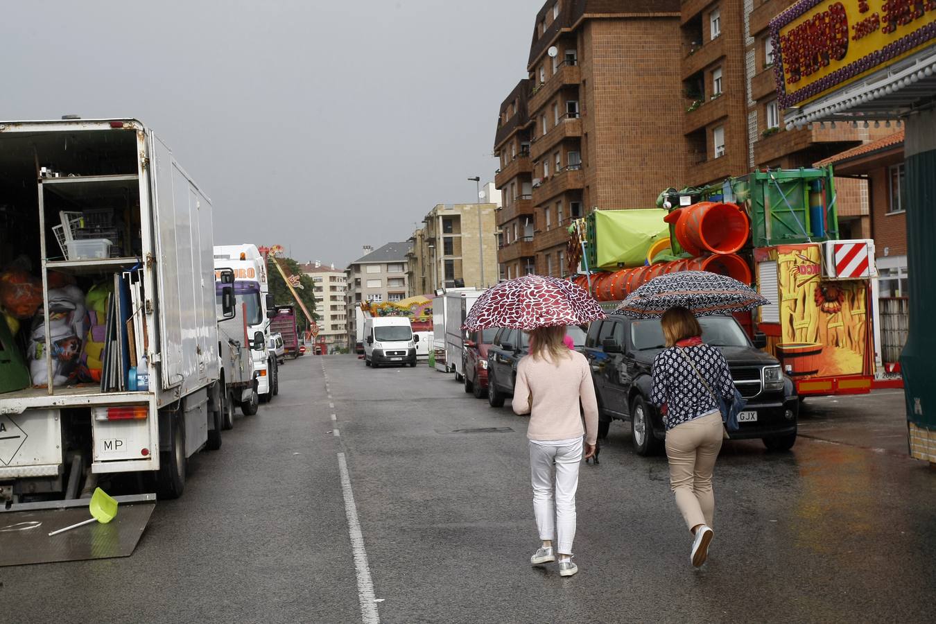 El recinto ferial del Zapatón coge poco a poco forma y color