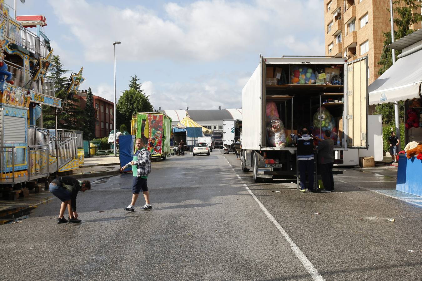 El recinto ferial del Zapatón coge poco a poco forma y color