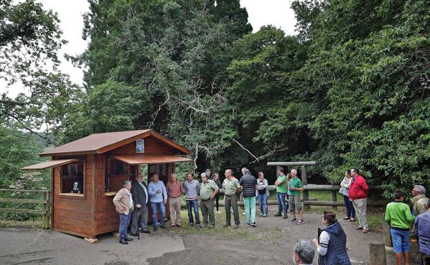 Inauguración de la oficina de turismo en el bosque de las secuoyas .