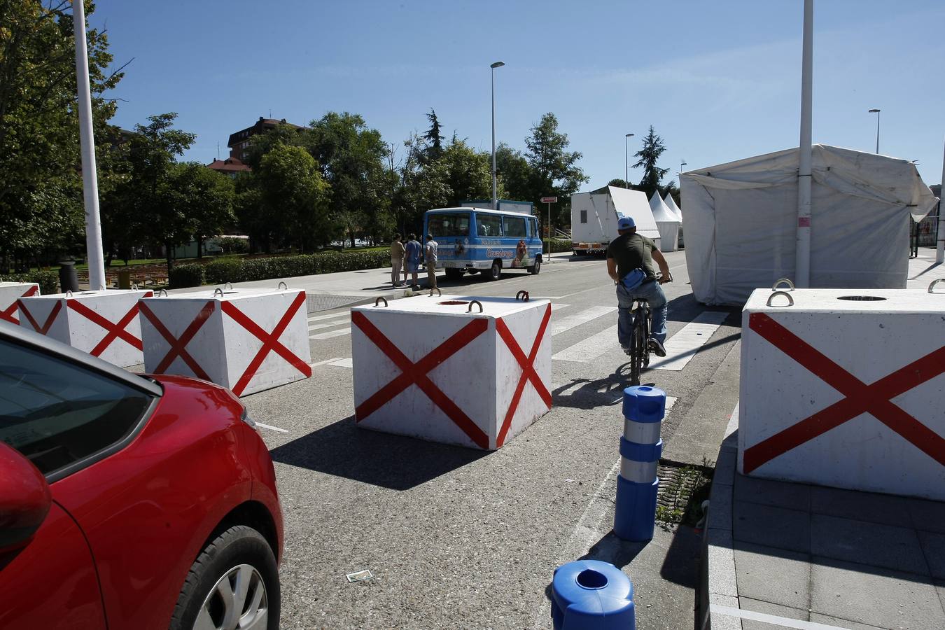 Bolardos y bloques para la seguridad en las fiestas