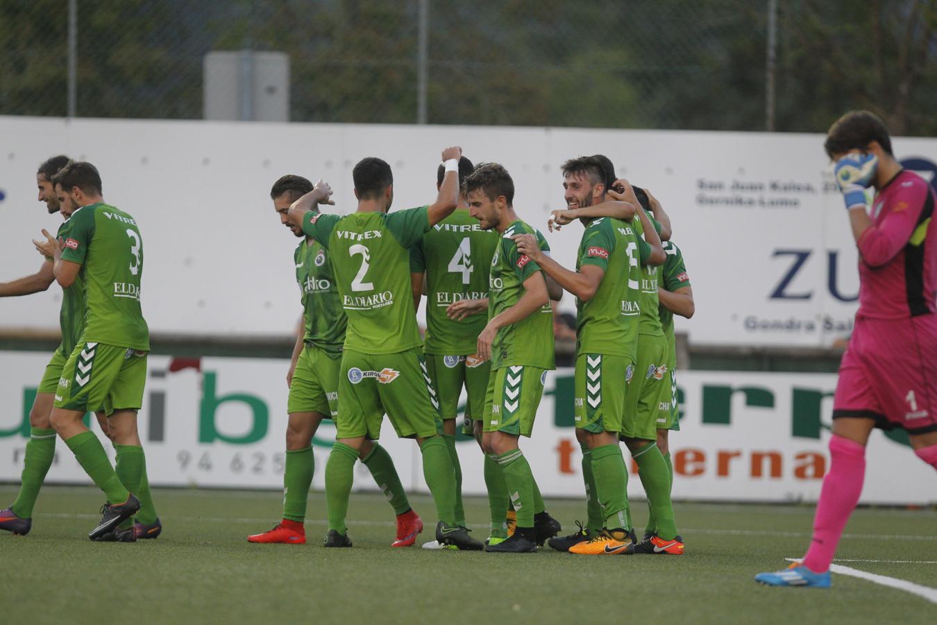 Las mejores imágenes del Gernika-Racing (1-3)