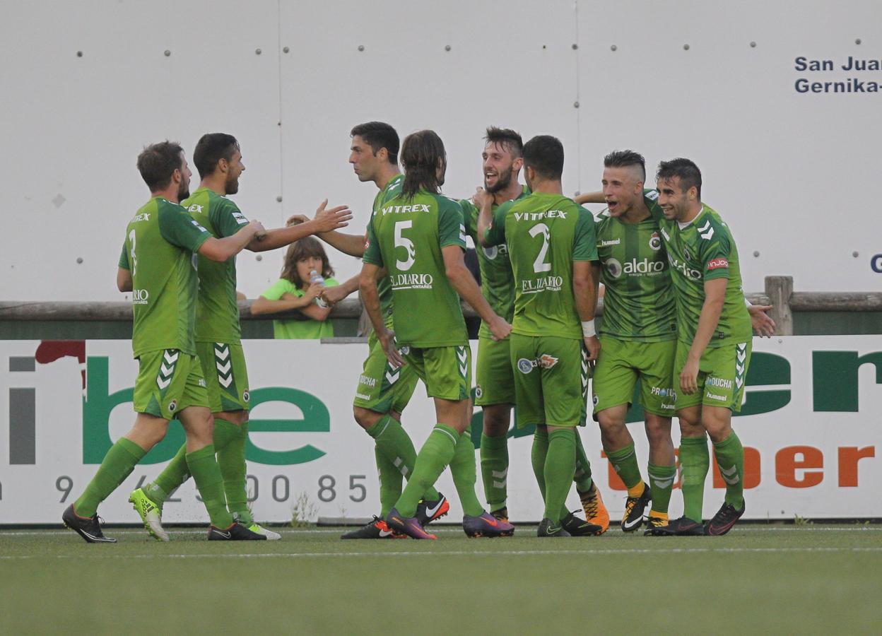 Las mejores imágenes del Gernika-Racing (1-3)