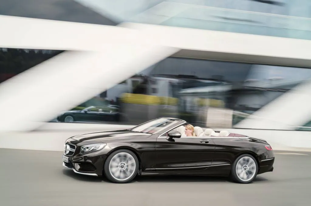 Mercedes presentará en el Salón de Fráncfort las versiones Coupé y Cabrio de la nueva Clase S, el tope de gama. Destaca el AMG S 65 con 630 caballos de potencia.