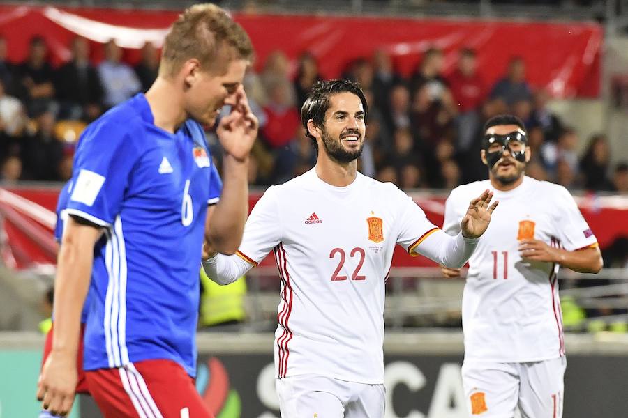 'La Roja' golea sin piedad a Liechtenstein y se acerca al Mundial tras la victoria más abultada de su historia como visitante.