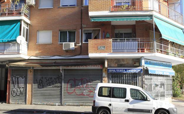 Fachada de la tienda de alimentación china, ubicada en el madrileño barrio de Usera.