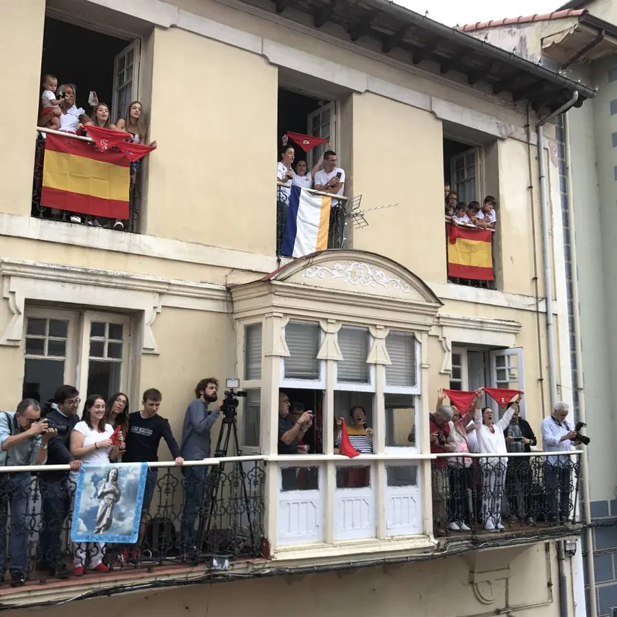 Arrancan las fiestas en Ampuero con el desfile y el chupinazo