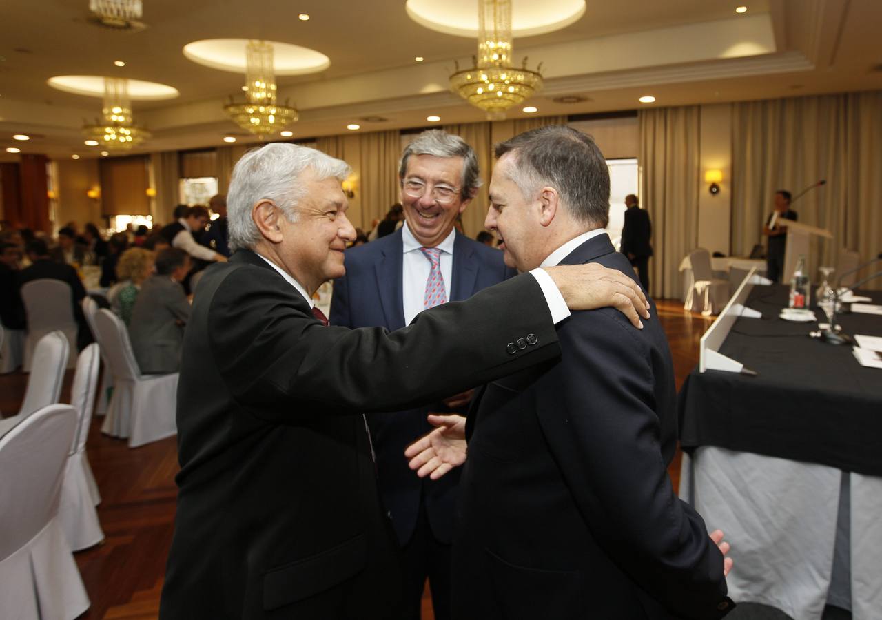 El candidato a la presidencia de México Andrés Manuel López Obrador desgrana en el Foro de El Diario Montañés su proyecto de Nación para los próximos años