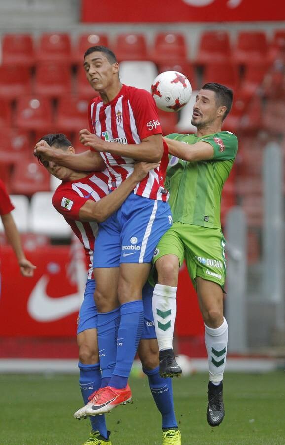 Un mal Racing cae justamente ante el Sporting B por 3-1 y suma su tercera derrota seguida fruto de sus numerosas imprecisiones