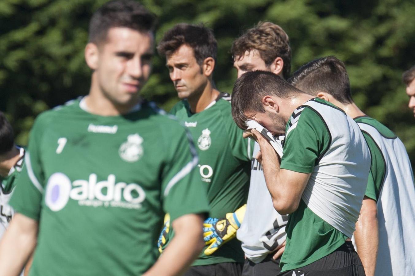 Entrenamiento del Racing antes del Leioa