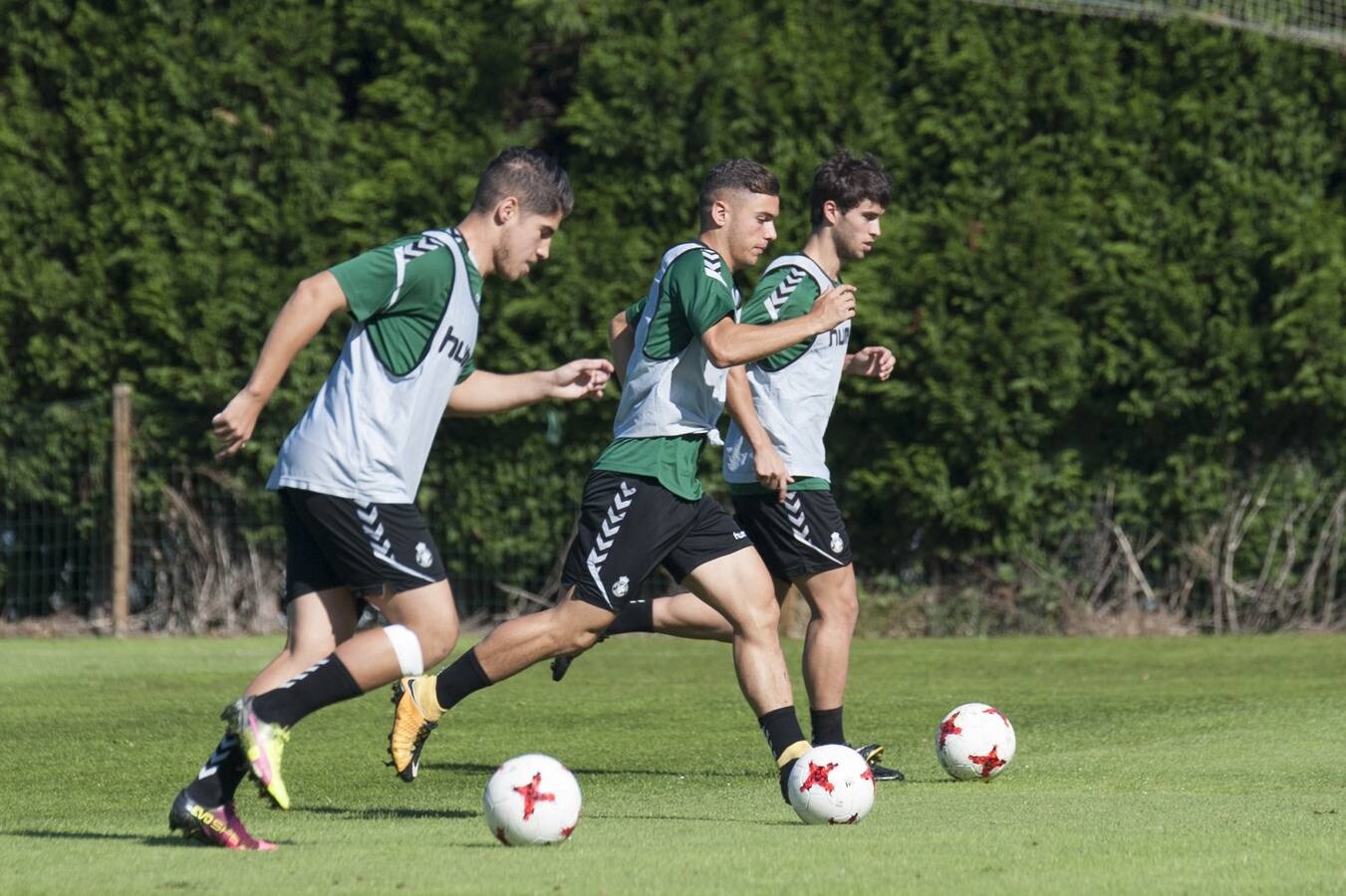 Entrenamiento del Racing antes del Leioa