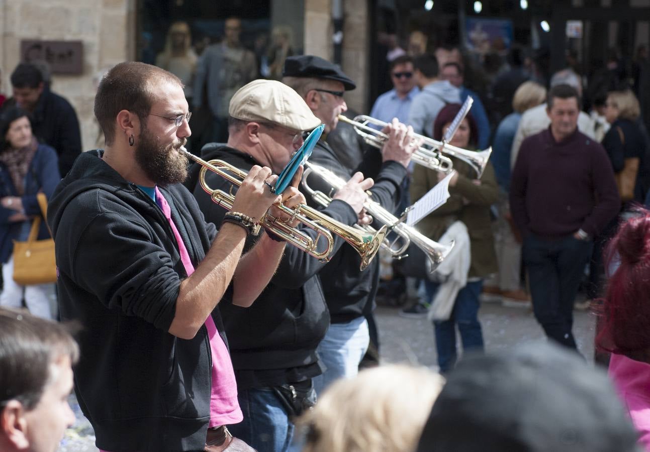 Las carrozas regresan a las calles de Reinosa