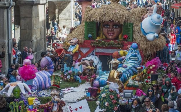 Las carrozas son la pieza fundamental del programa de fiestas de San Mateo