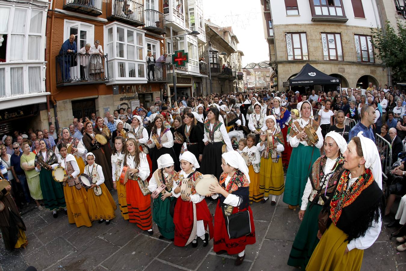 Búscate en las fotos si estuviste en el Día de Campoo