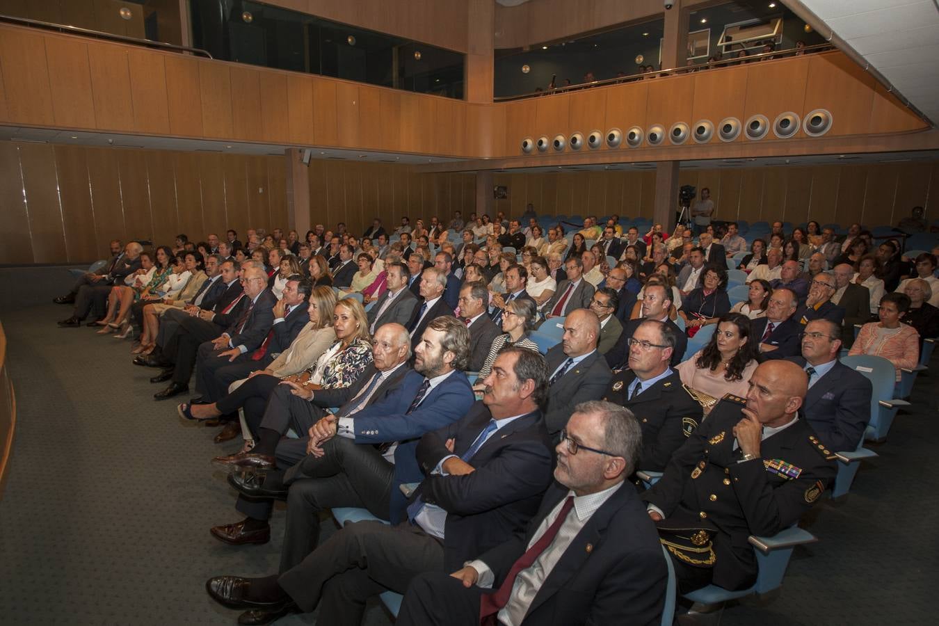 El Ayuntamiento de Santander entrega, siete años después de aprobarlo, su Medalla de Oro a «una de las entidades más comprometidas con el desarrollo económico y social» de la ciudad y Cantabriaa