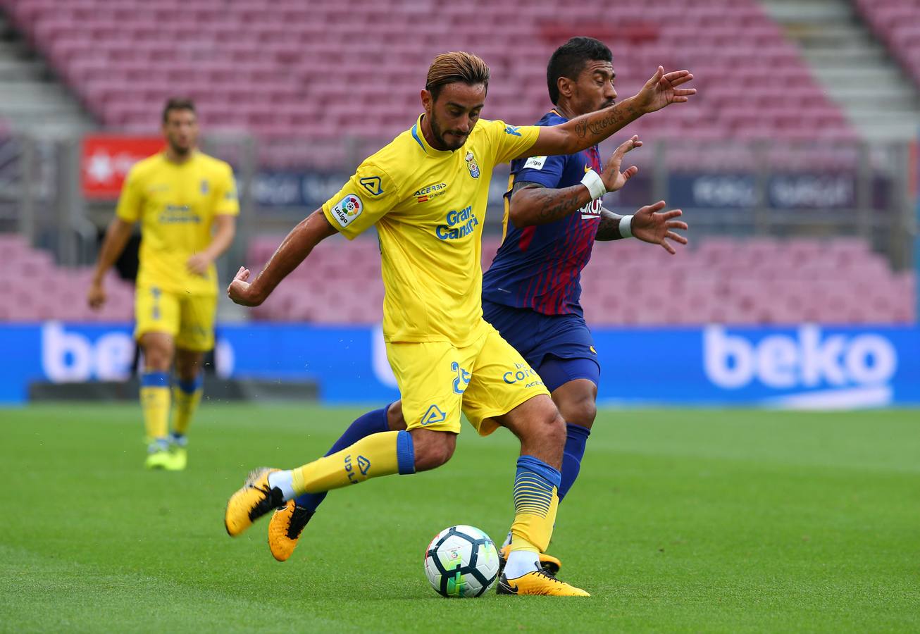 Las mejores imágenes del partido de la séptima joranda de Liga entre el Barcelona y e Las Palmas, que se ha disputado a puerta cerrada.