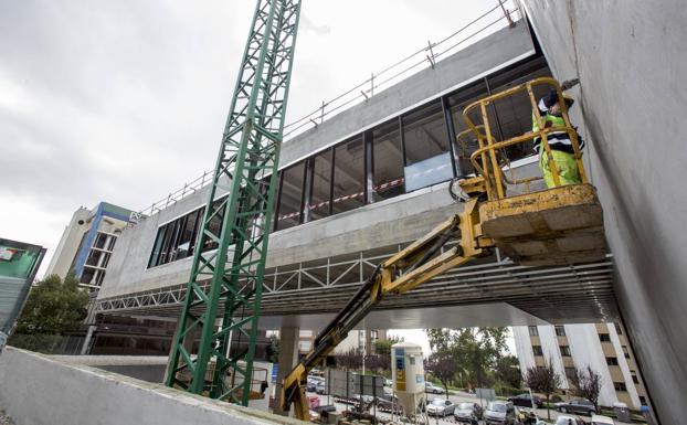 El centro cívico de Cazoña, en pie tras 30 años de espera