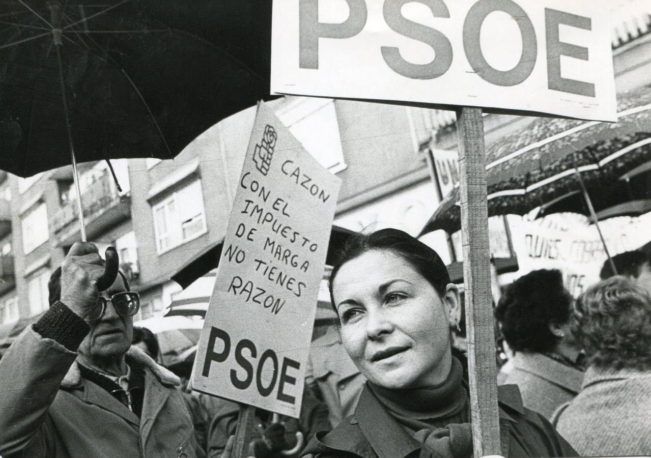 Rosa Inés García se inició en la política a finales de los 70. Su trayectoria siempre ha estado vinculada al PSOE