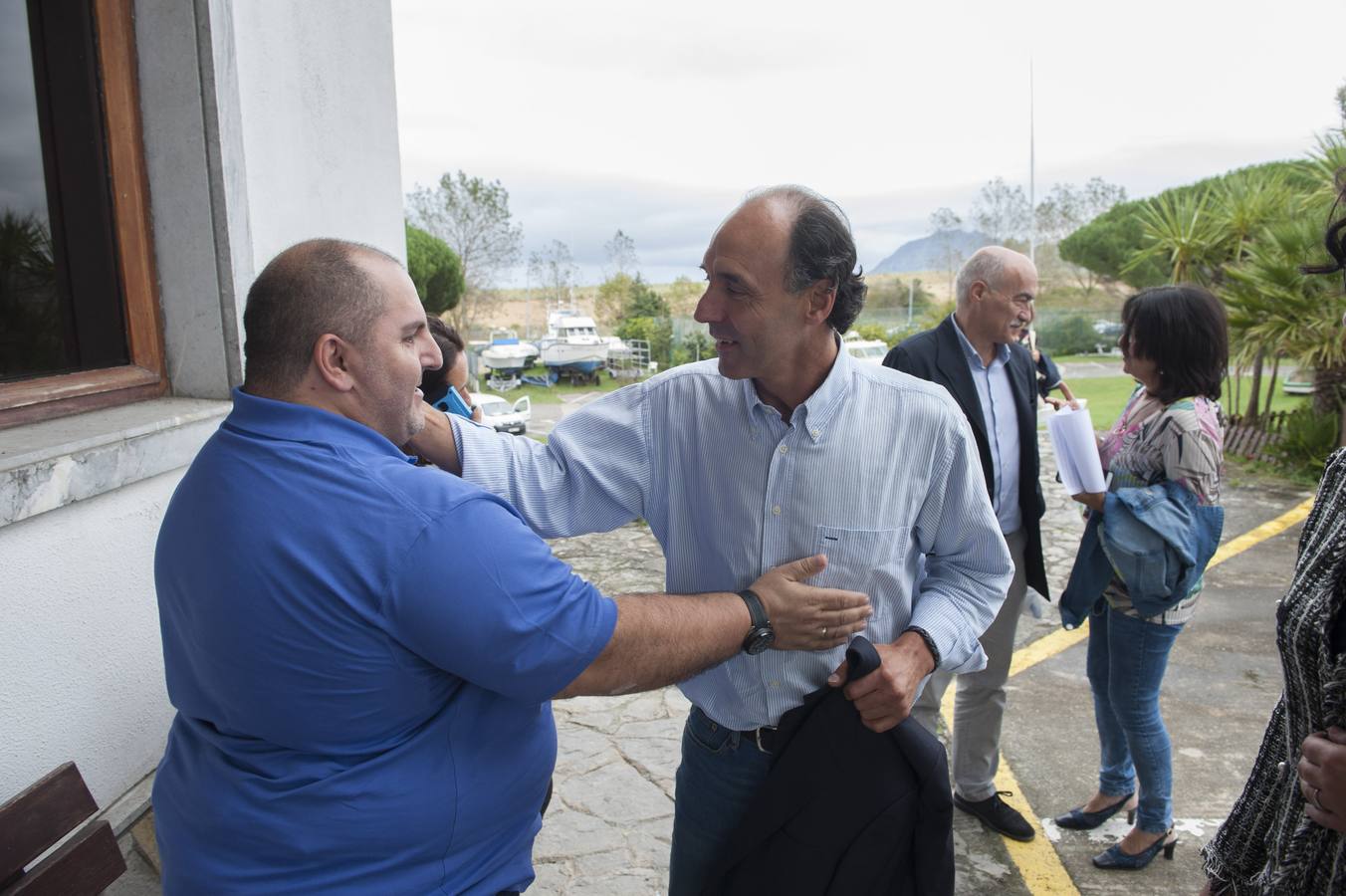 El exlíder del Partido Popular ha asistido este viernes en el Club Náutico de Laredo a un almuerzo promovido por sus afines