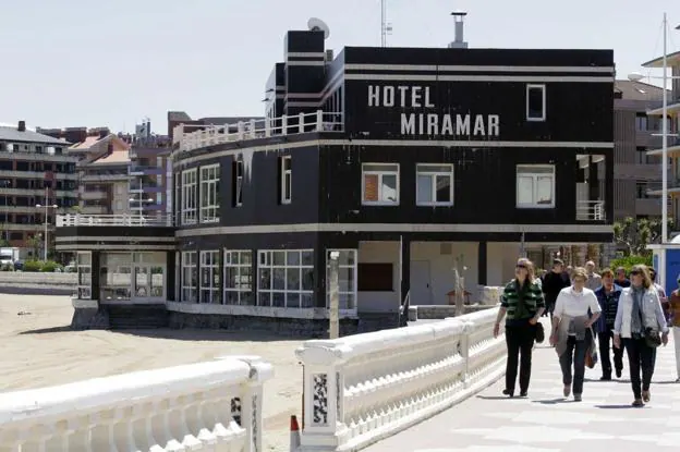 La hotel Miramar deberá ser derribado para dar cumplimiento a una sentencia judicial. 