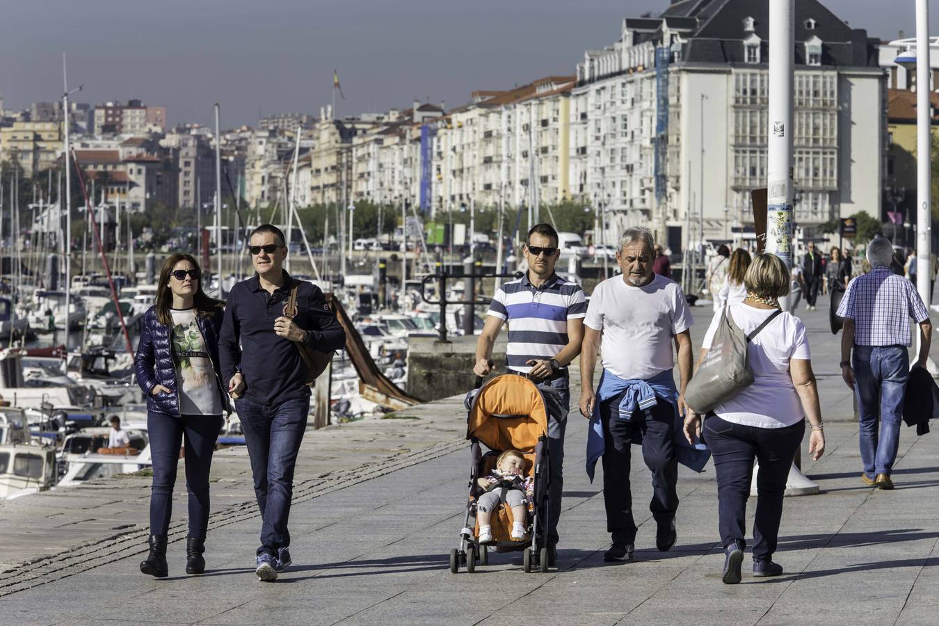 Disfrutando del sol y el calor de octubre en Santander