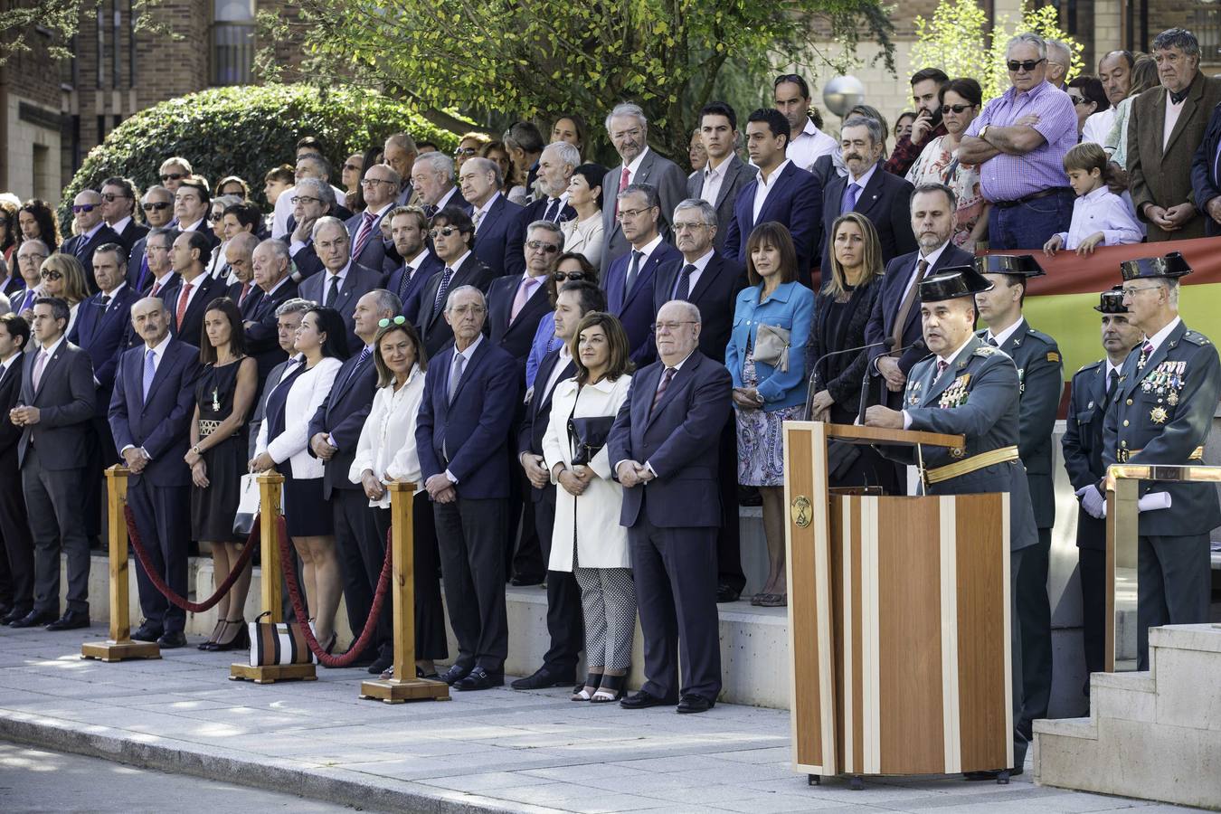 Imágenes de la fiesta del Pilar en el cuartel de Campogiro