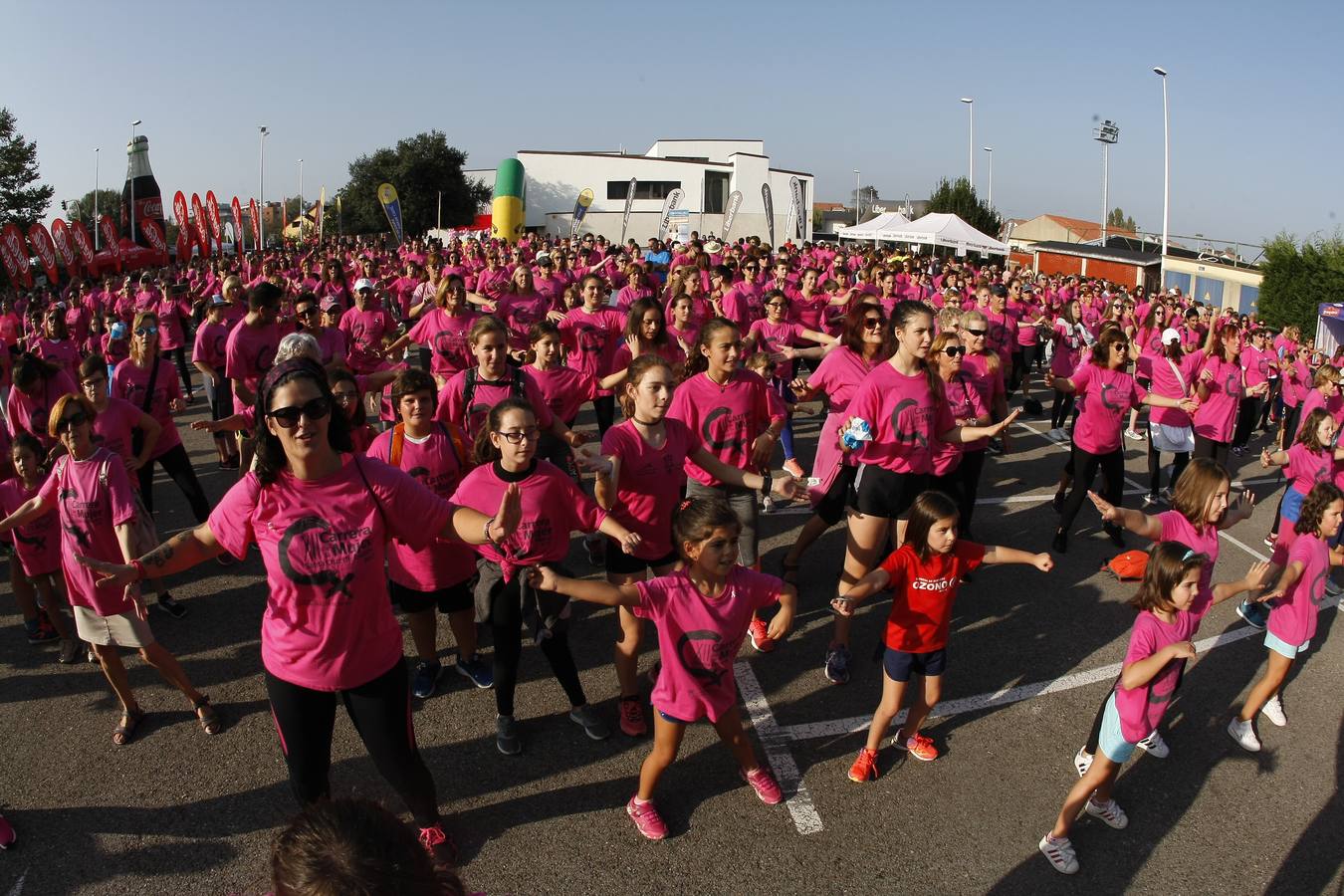 La Carrera de la Mujer de Bezana batió este sábado su récord de participación, con más de 4.000 personas