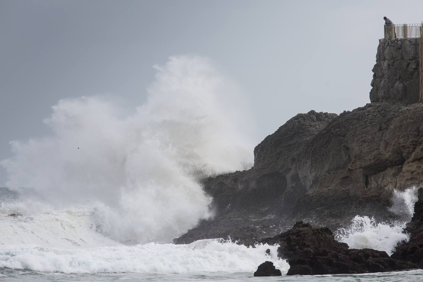 Los primeros efectos del temporal se dejan ya notar en Cantabria