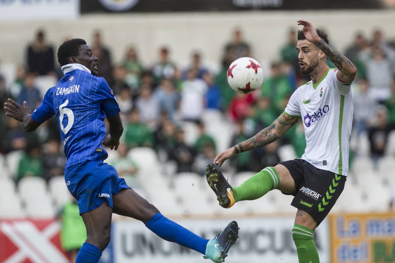 Imágenes del partido Racing-Barakaldo