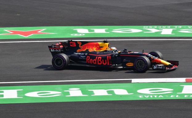 El Red Bull de Daniel Ricciardo, durante la jornada de entrenamientos libres en 