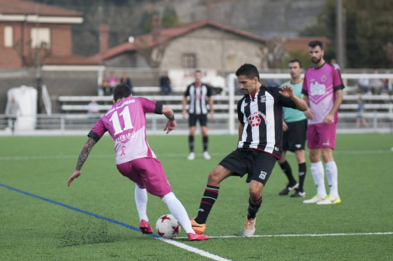 Imágenes del partido Escobedo-Gimnástica de Torrelavega