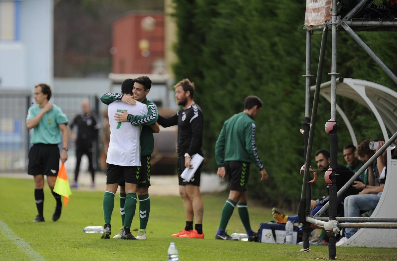 Imágenes del partido Racing B-Laredo