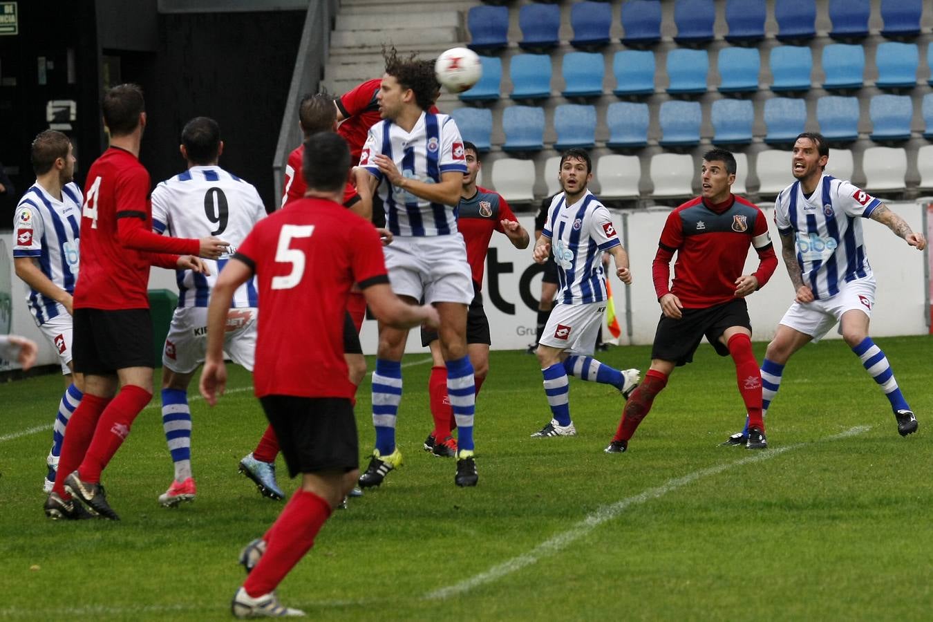 Imágenes del partido de la Gimnástica contra el Castro