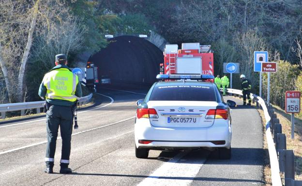 Imagen del simulacro que se desarrolla esta mañana en el túnel de la N-611.