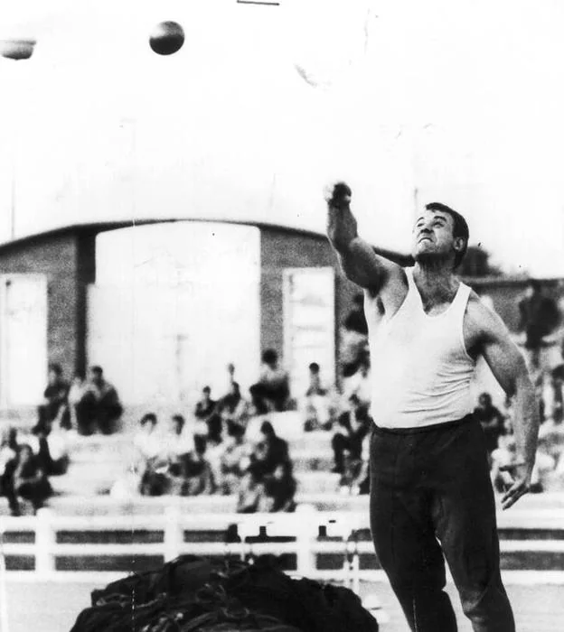 Antonio Herrería, en su época de lanzador de peso. 