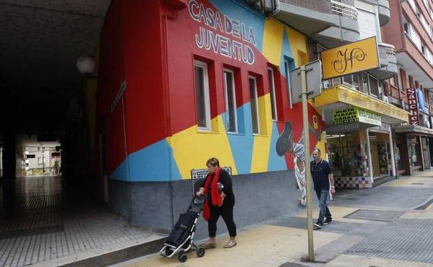 Sede de la Casa de la Juventud, en la calle Joaquín Cayón.