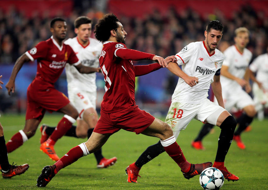 El conjunto hispalense logró empatar en el minuto 93 a los ingleses pese a ir perdiendo el partido por 0-3.